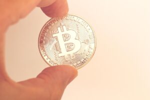 30代男性が仮想通貨の申告を行う際の入門ガイドは？