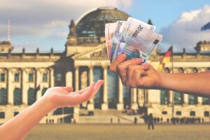 仮想通貨の税金はいつ課税されるのか知りたいですか？